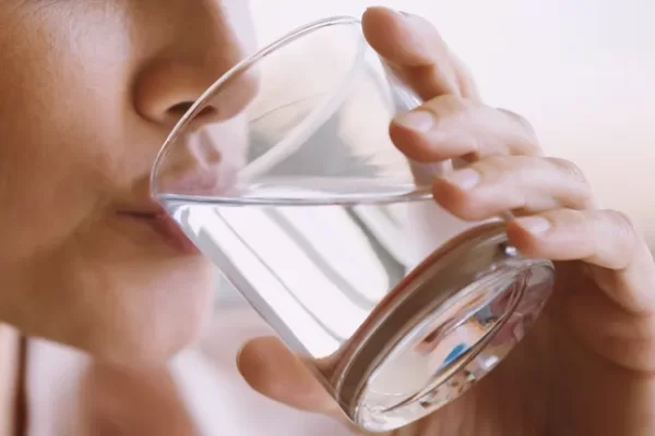 How to "drink water" to meet the body's needs?